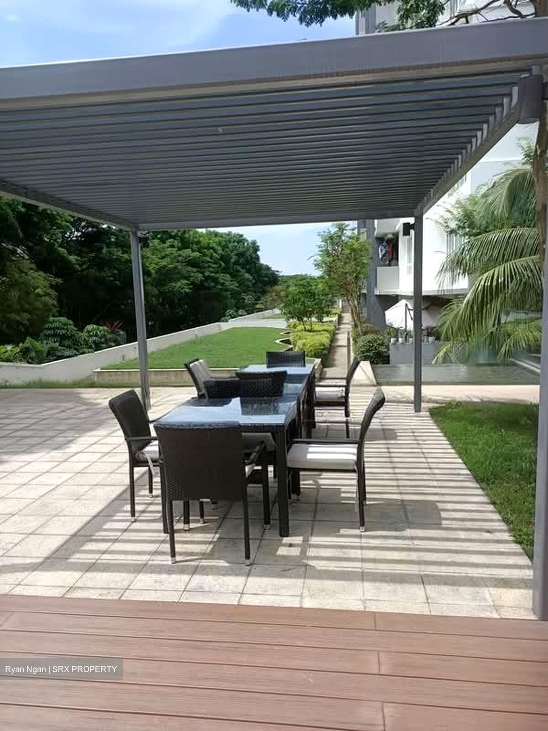 Vacanza @ East (D14), Condominium #534640541